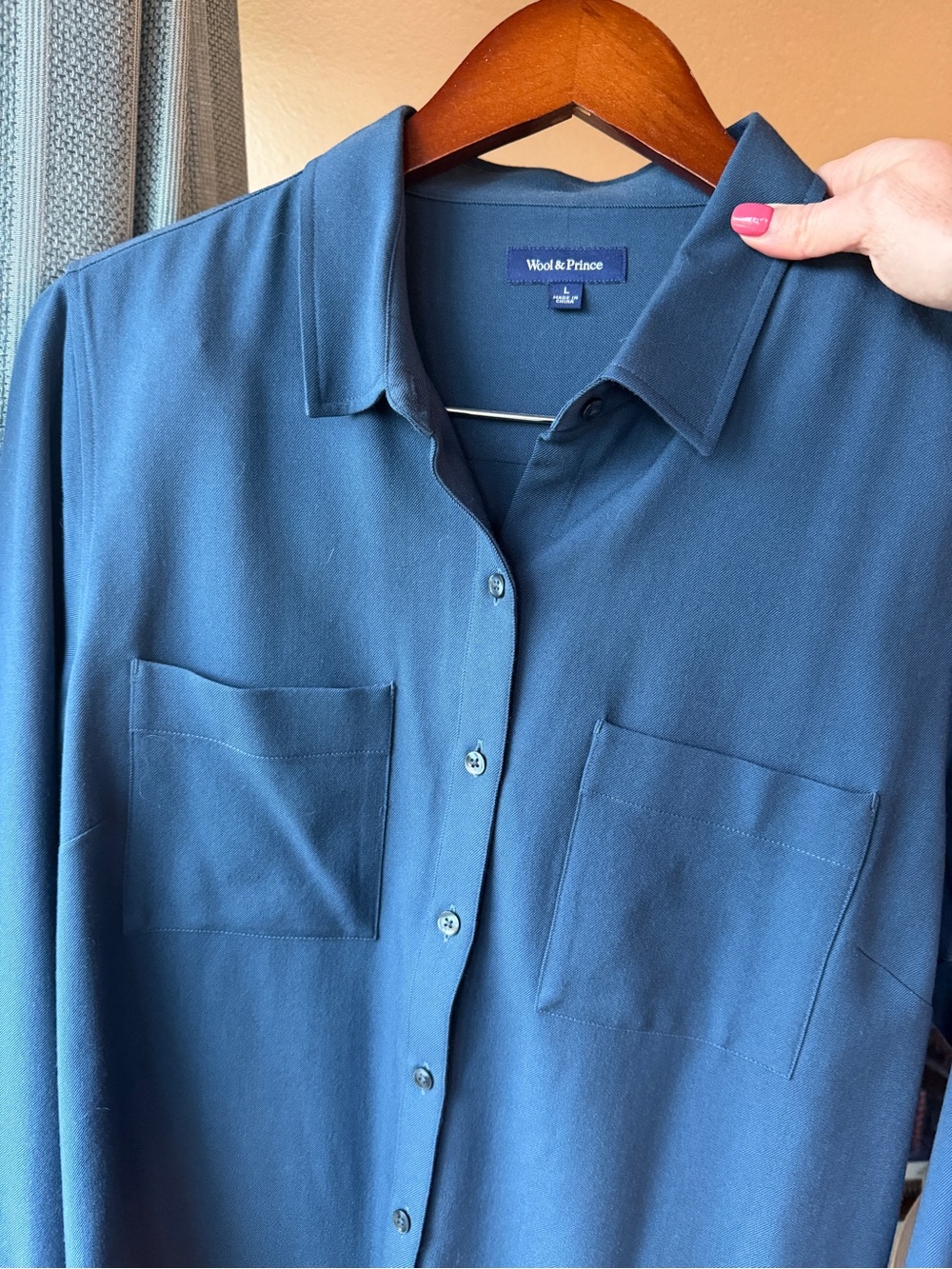 Wool& / Wool&Prince women’s Blue Collared Button-Up Shirt, large - Picture 5 of 5